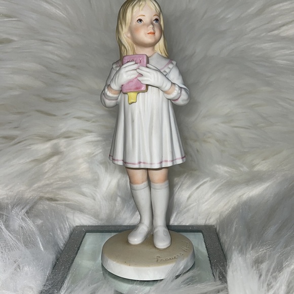 Frances Hook Sunday School Figurine - Picture 2 of 9